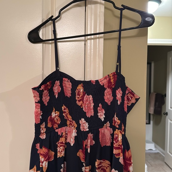 B.O.G Collection.Jumpsuit. Medium. W/ Pockets! - Picture 3 of 4